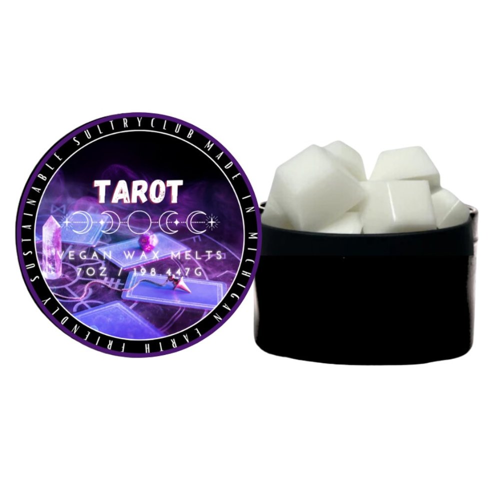 TAROT VEGAN CANDLE (Black Tea & Sage)
